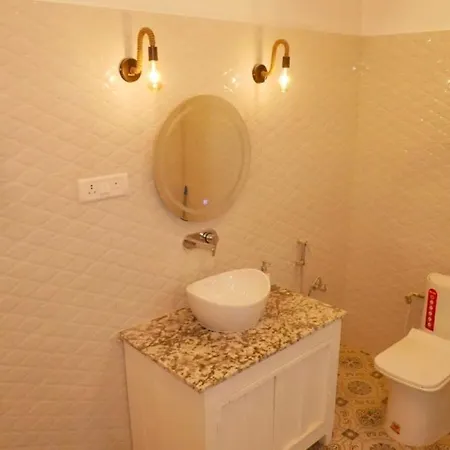 Janki Kunj Varanasi- 3 Room Home Exterior photo